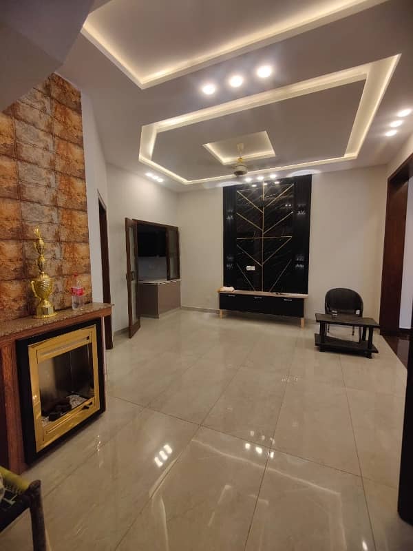 5 marla vip brand new luxery modern style double storey house available for sale in johertown lahore with original pics by fast property services lahore 4