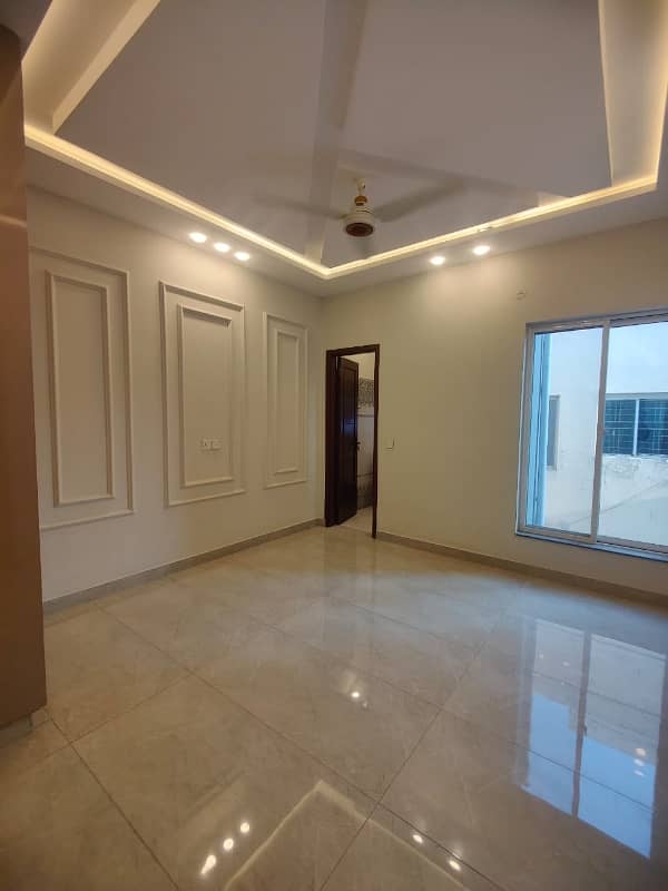 5 marla vip brand new luxery modern style double storey house available for sale in johertown lahore with original pics by fast property services lahore 20