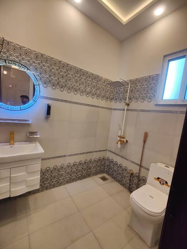 5 marla vip brand new luxery modern style double storey house available for sale in johertown lahore with original pics by fast property services lahore 21