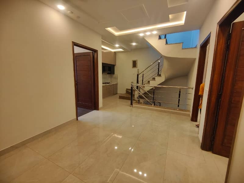 5 marla vip brand new luxery modern style double storey house available for sale in johertown lahore with original pics by fast property services lahore 22