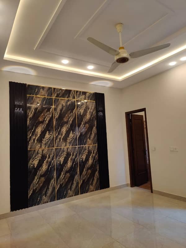 5 marla vip brand new luxery modern style double storey house available for sale in johertown lahore with original pics by fast property services lahore 41