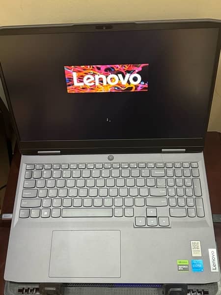 Lenovo Loq 15IRH8 i5 13th gen rtx 3050 16gb ram 5