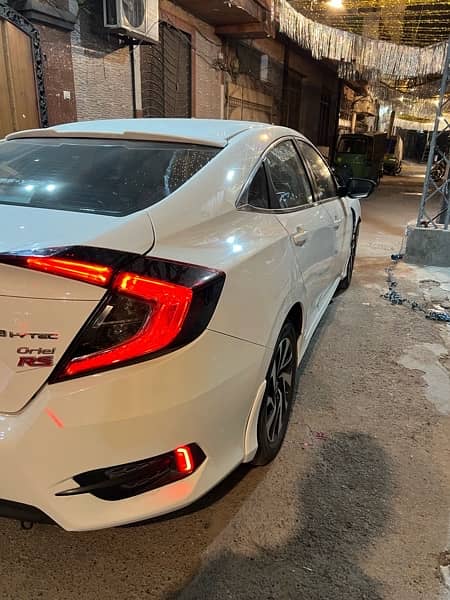 Honda Civic VTi Oriel Prosmatec 2019 4