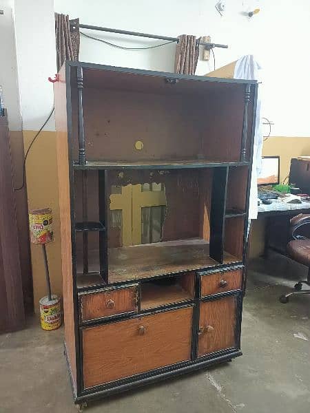 showcase and Tv almari for sale in reasonable price 1