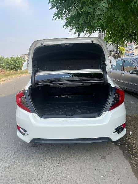 Honda Civic VTi Oriel Prosmatec 2021 14