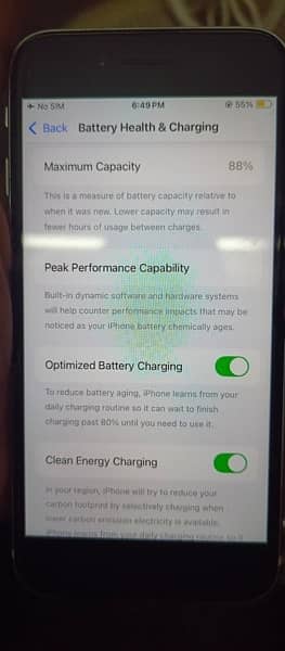 Iphone Se2020 with charger ios 18 installed 8