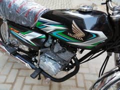 Honda 125 Karachi number 23 model