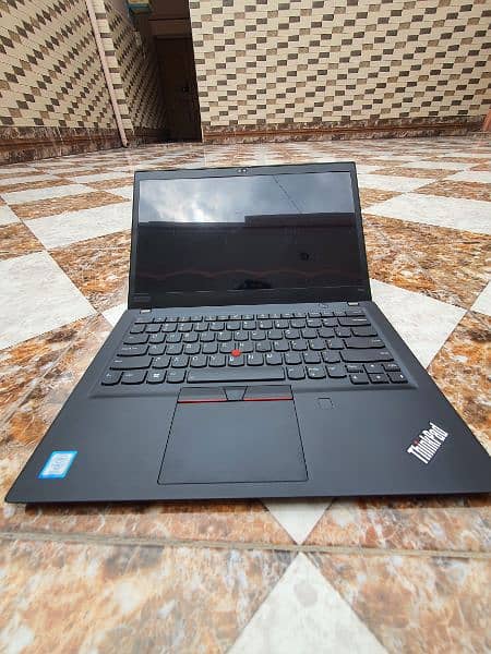 LENOVO T490s Ultra slim 5