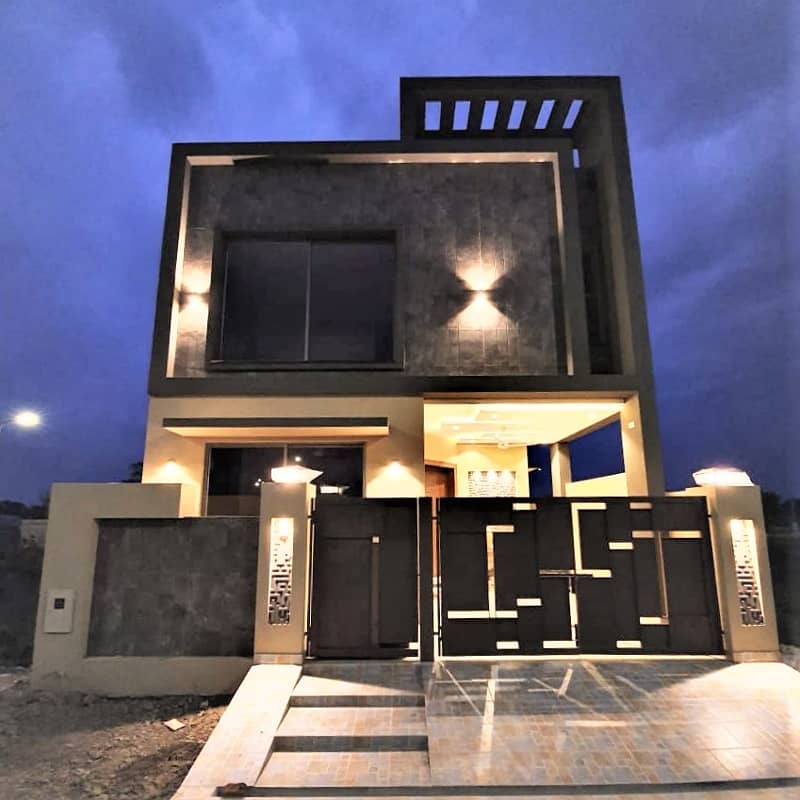 5 Marla Designer House Available for Rent in DHA Lahorer 0