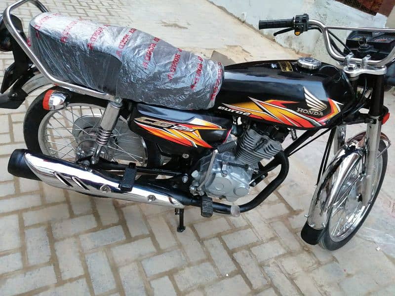 Honda 125 Hyderabad number 20 model 4