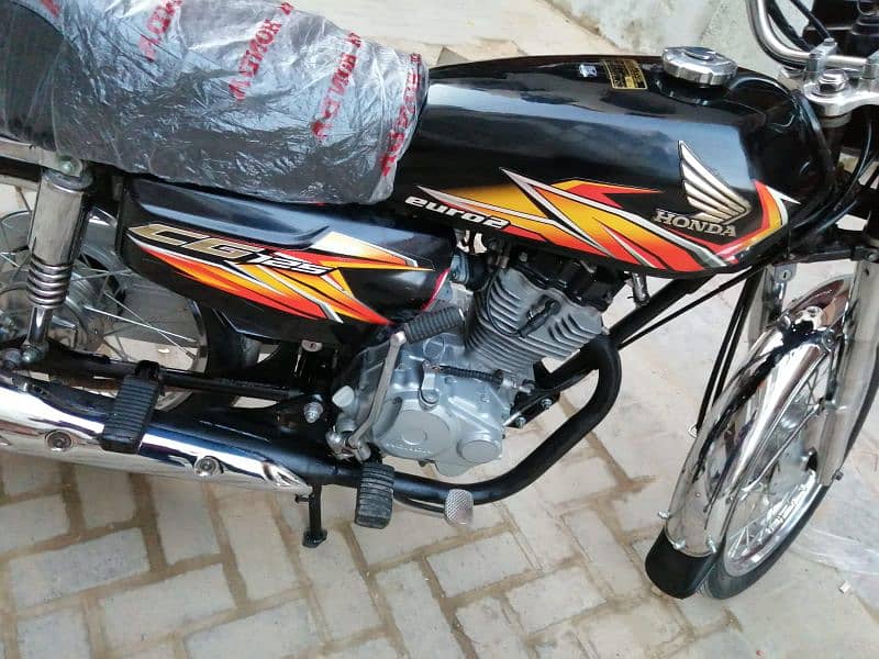 Honda 125 Hyderabad number 20 model 5