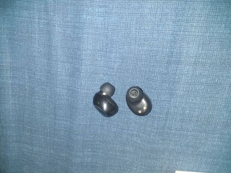 M 10 earbuds for sale new 4