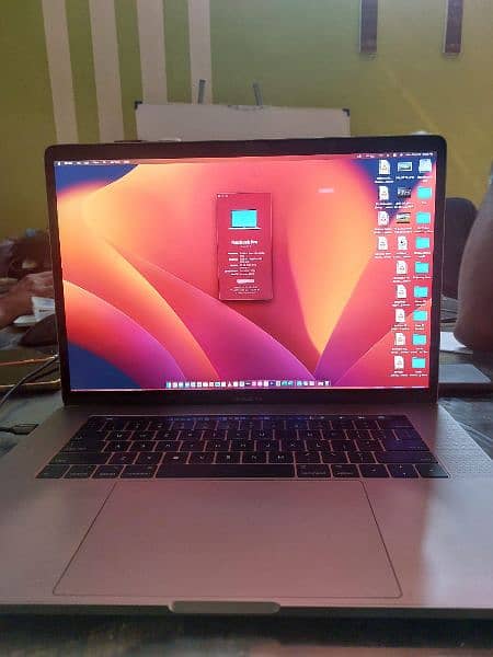 macbook pro 2017 late 15inch 7