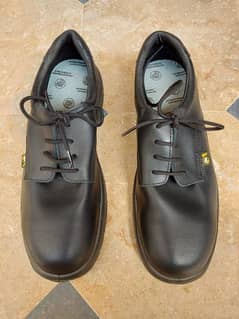 Safety Shoes (steel tow) for "SALE".