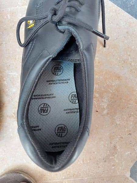 Safety Shoes (steel tow) for "SALE". 1