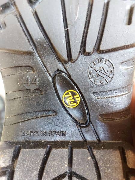 Safety Shoes (steel tow) for "SALE". 4