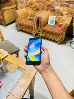 iPhone 8+
128 gb 0