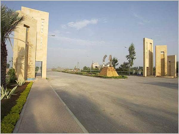 19 MARLA CORNER PLOT FOR SALE IN C BLOCK HBFC SOCEITY LAHORE, CANTT. 5