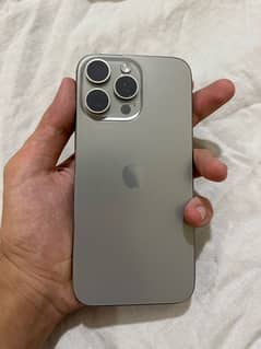 iPhone 15 pro max 0