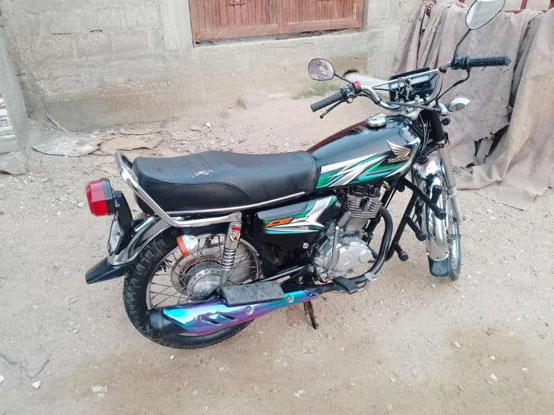 Honda CG-125 (All Punjab Number) in Good Condition 3