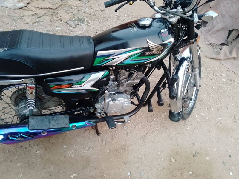 Honda CG-125 (All Punjab Number) in Good Condition 5