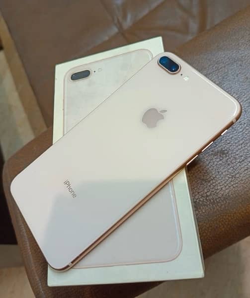 iPhone 8 Plus Gold 1