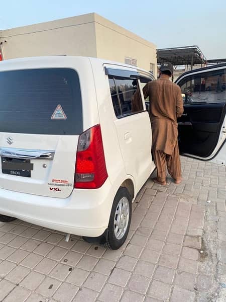 Suzuki Wagon R 2018 5