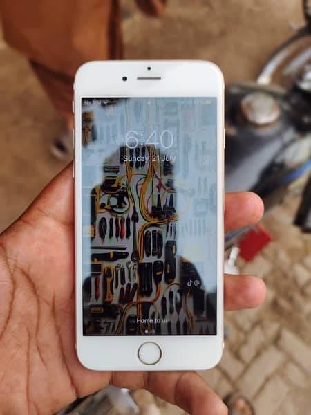 iPhone 6s urgent sale 3