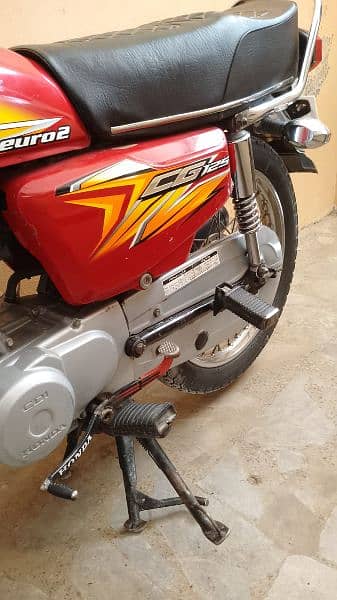 Honda 125cc 8