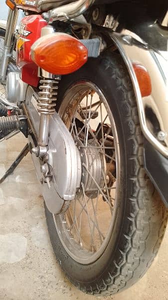 Honda 125cc 9