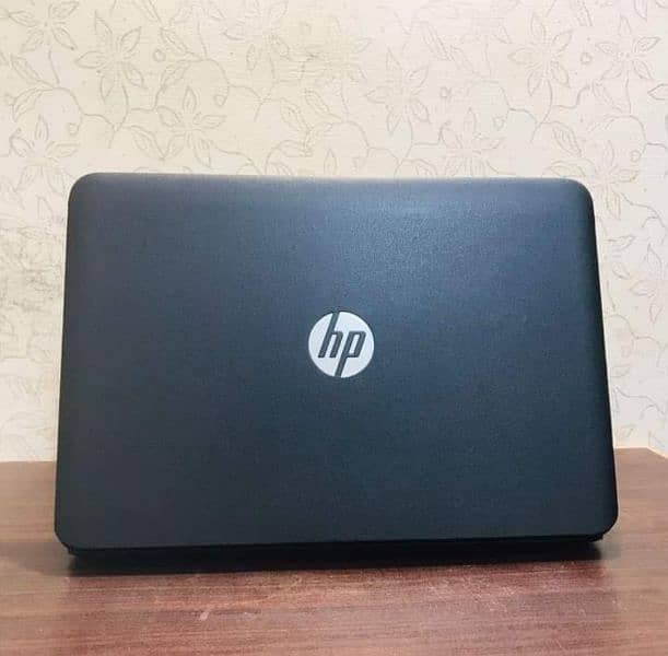 HP Laptop 14SMB G-4 Black White 6