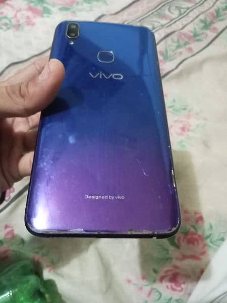 Vivo V11i  4gb   128gb 2