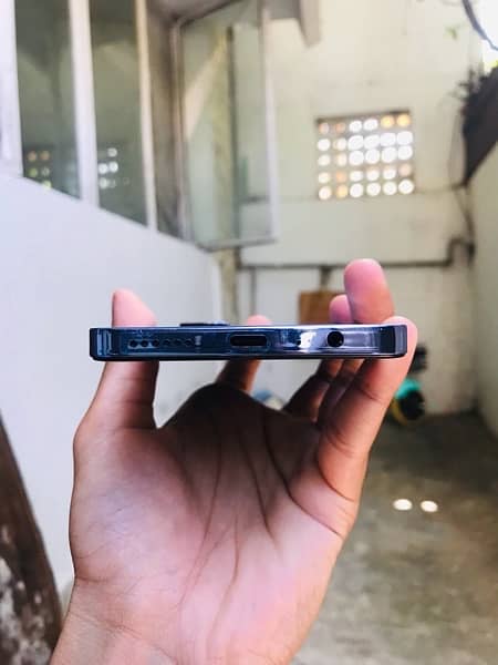 Tecno camon 20 pro with box 5 months warranty 3