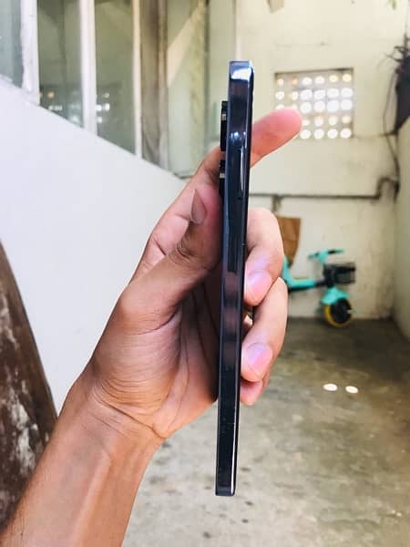 Tecno camon 20 pro with box 5 months warranty 5