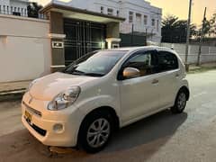 Toyota Passo 2010/2013 plus hana C 1st owner top of the line original.