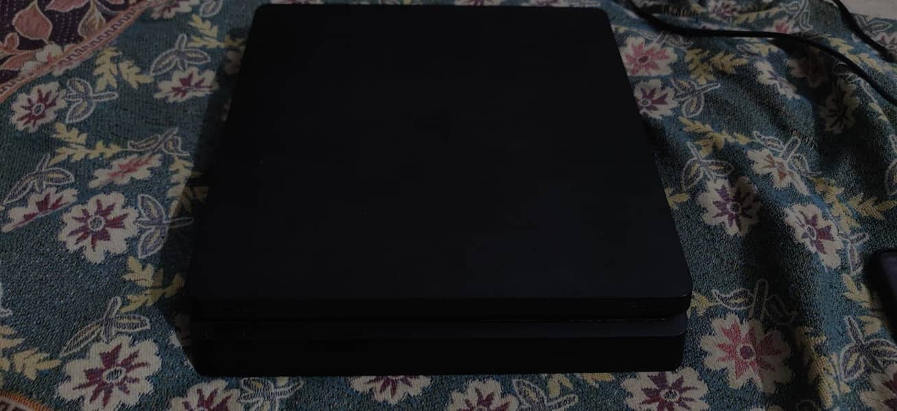 Ps4 Slim 1Tb For Sale | Playstation4 Slim 10/10 Conditon (Final Price) 1