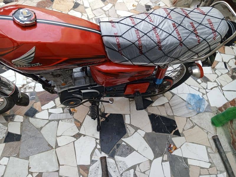 Honda 125 2017 model/03367490953 8