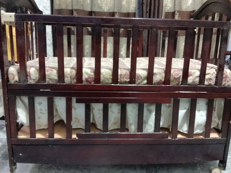 Baby Bed  New condition with Altra feature 1