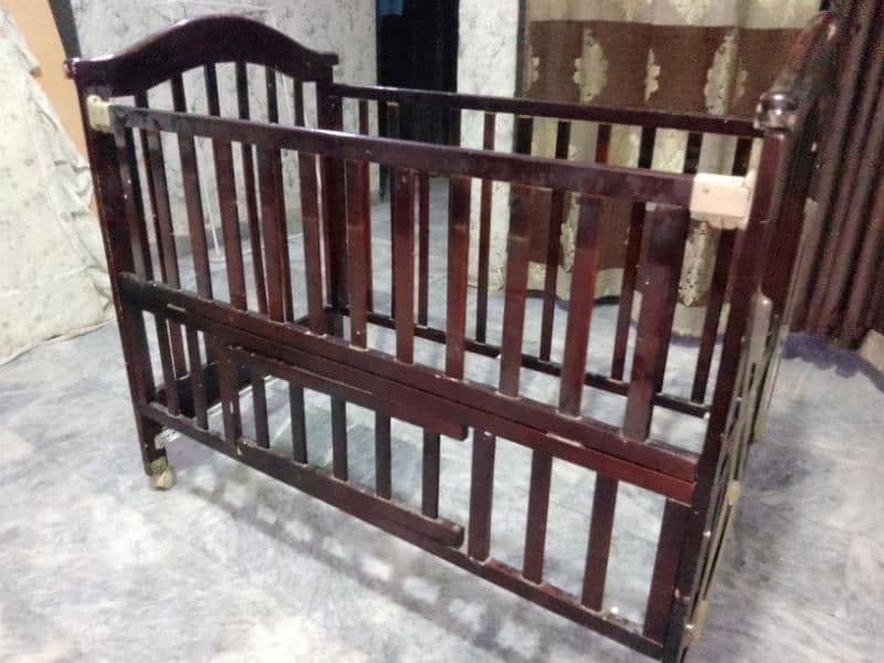 Baby Bed  New condition with Altra feature 5