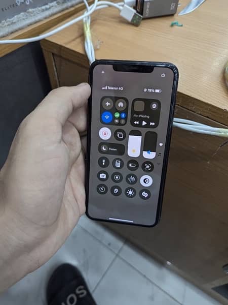 iphone 11pro 256gb max box+dual sim official approved 3