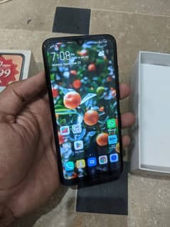 Y6 Prime 32GB with box like y7 bought in 2020