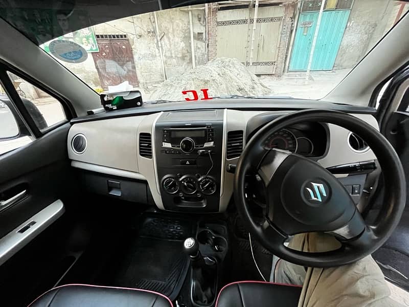 Suzuki Wagon R 2017 11