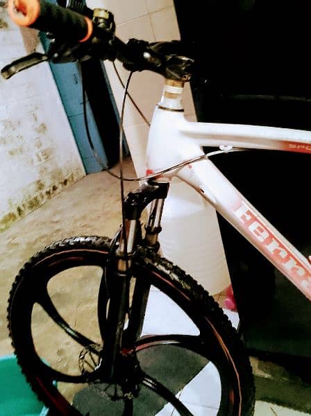 bicycle impoted full size 26 inch almunium frame call no 03149505437 2