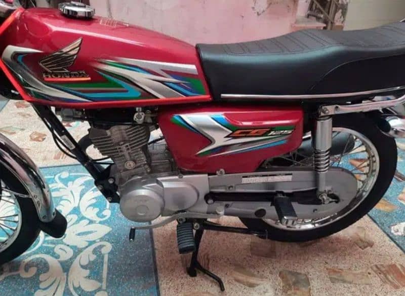 Honda 125 Model 2023 Biometric Available LusSh condition for lovers 1