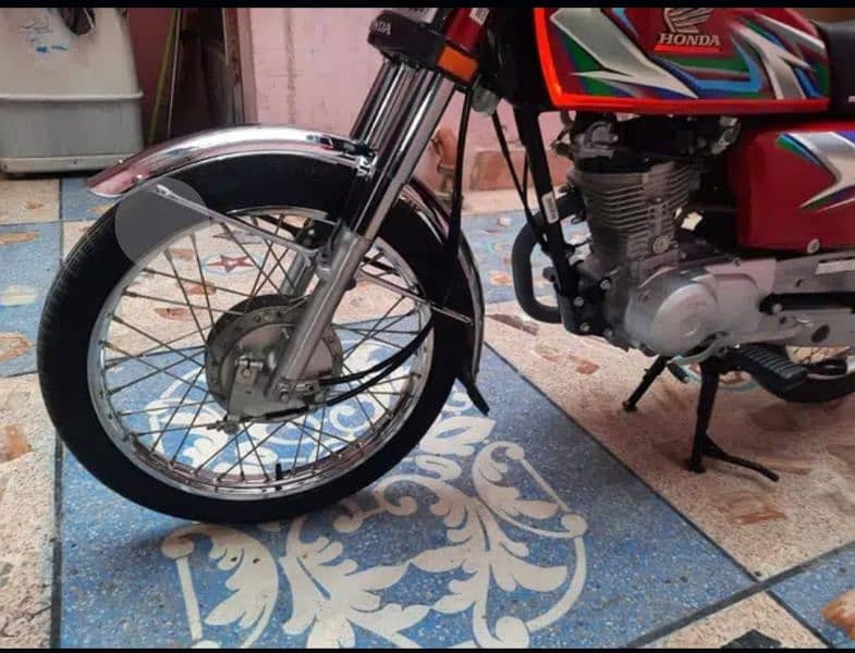 Honda 125 Model 2023 Biometric Available LusSh condition for lovers 3