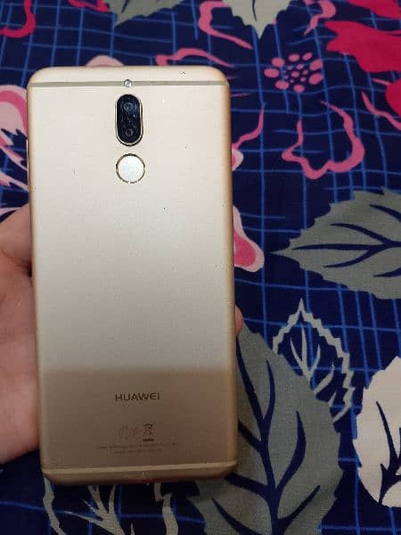 HWAWEI Mate 10 lite 1