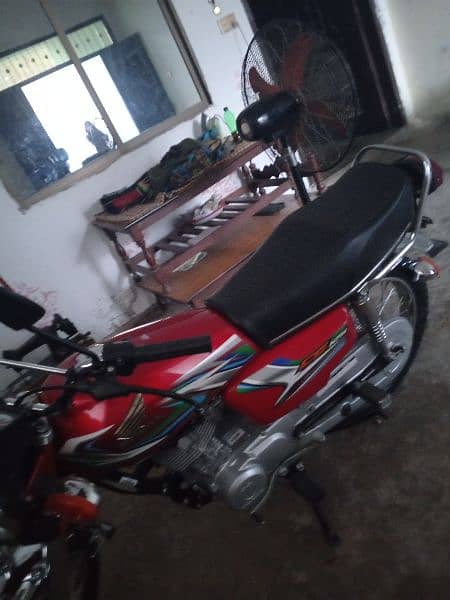 honda 125 new condition all ok 3