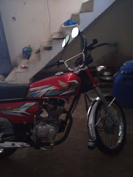 honda 125 new condition all ok 6