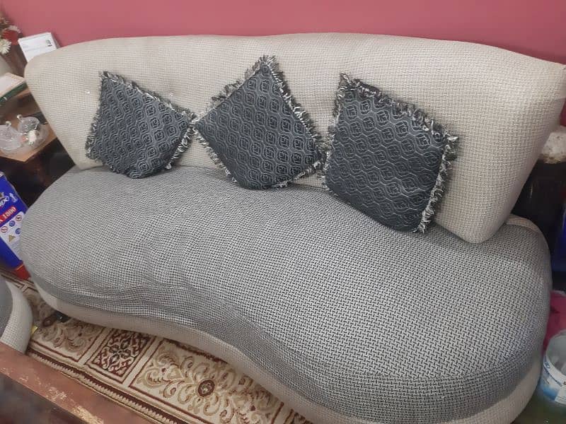 sofa for sale 0