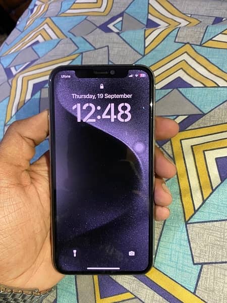 IPhone 11 Pro 256 GB Urgent for sale 1